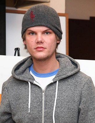 Avicii looking hot