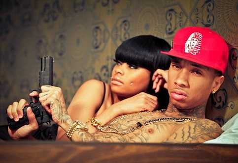Tyga chanted with Kylie Jenner with Blanc China and Annalu the Brazilian model