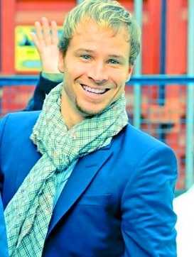Brain Littrell of Backstreet boys had pulled up his throat muscle.