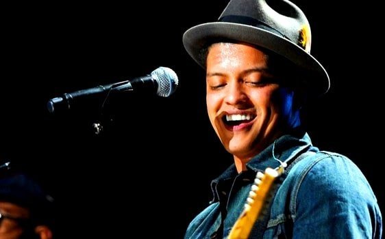Bruno Mars live performance