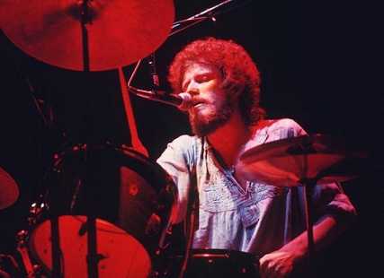 Don Henley of Eagles was arrested for sleeping with underage prostitute