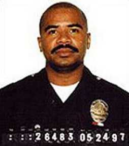 LAPD Police officer David Mack, turned criminal to kill Notorious BIG for money.