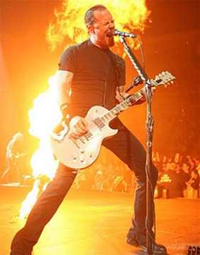 James Hetfield of Metallica almost killed during a live performance in Canada