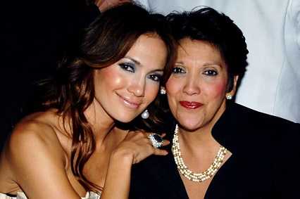 Jennifer Lopez Mom is a gambling addict