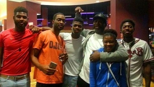 Lil Nas X has 2 elder sisters and 2 elder brothers, born to the same parents