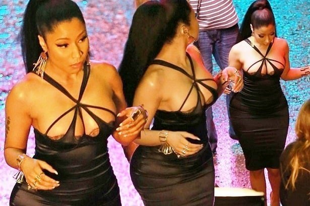Nicki Minaj wardrobe malfunction