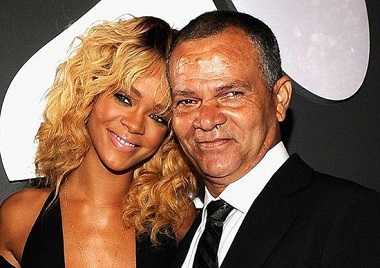 Rihannas whole family addicted to drugs and alcohol except her mother