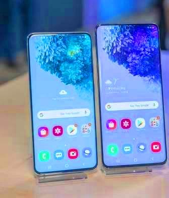 S20 vs S20 Plus screen display size