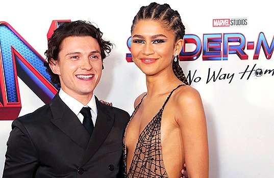 Zendaya topless pics