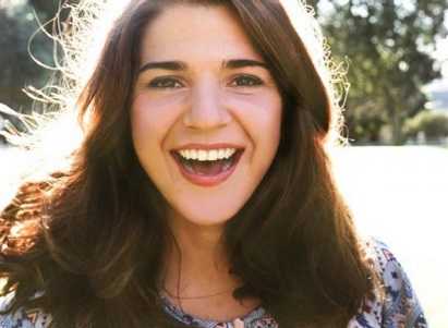 Daphne Willis, is a shy, soft speaking but a proud lesbian singer.
