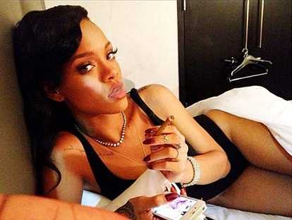 Rihanna loves smoking marijuana and cocaine