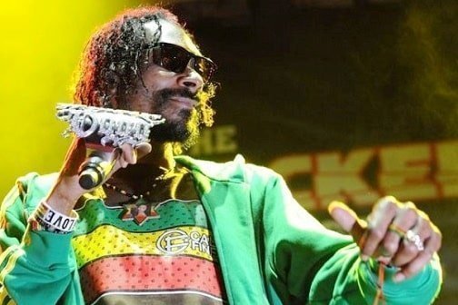 Snoop Dogg sexy in shades