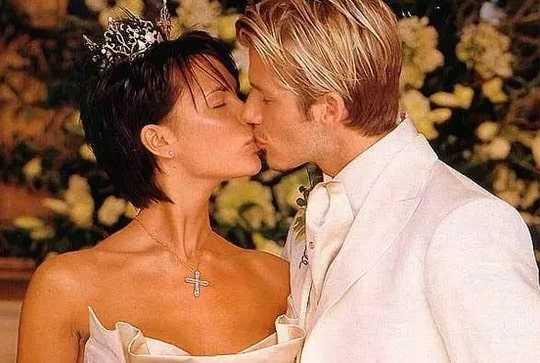 Wedding pics of David Beckham and Posh Spice